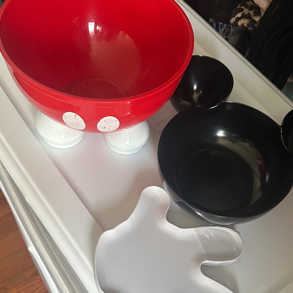 Disney Mickey Mouse Red and Black Bowl Set